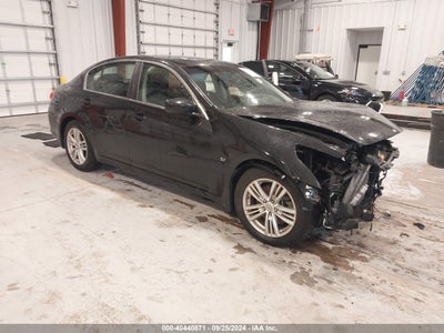 INFINITI Q40 2015