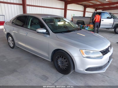 VOLKSWAGEN JETTA 2011
