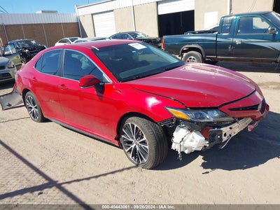 TOYOTA CAMRY 2020