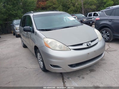TOYOTA SIENNA 2008