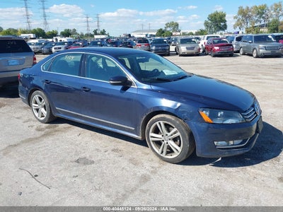 VOLKSWAGEN PASSAT 2013