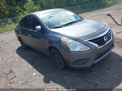 NISSAN VERSA 2017