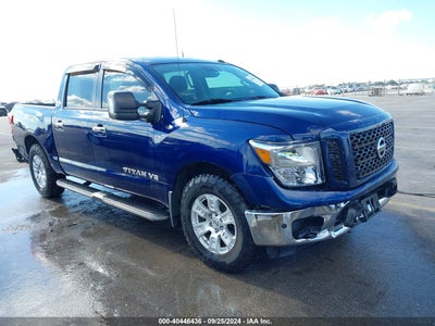 NISSAN TITAN 2019