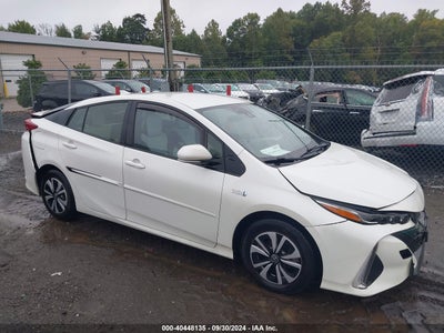 TOYOTA PRIUS PRIME 2017