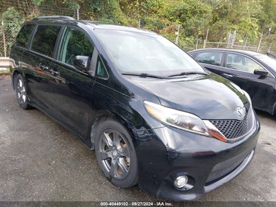 TOYOTA SIENNA 2017