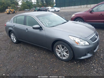 INFINITI Q40 2015