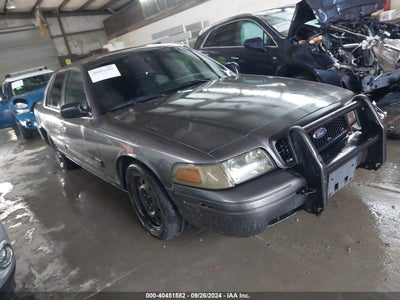 FORD CROWN VICTORIA 2011