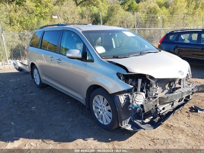 TOYOTA SIENNA 2017