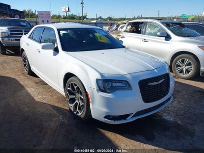 CHRYSLER 300 2015