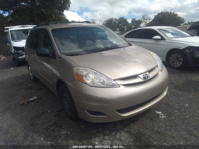 TOYOTA SIENNA 2010