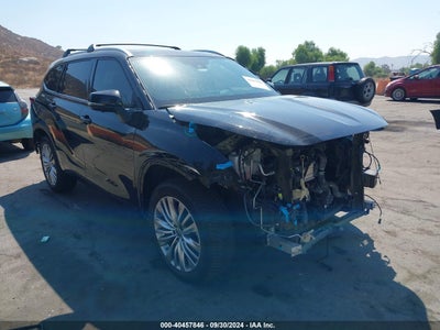 TOYOTA HIGHLANDER 2023