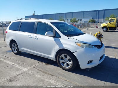 TOYOTA SIENNA 2012
