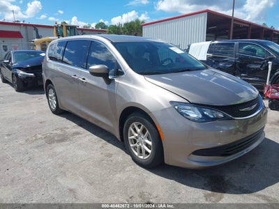 CHRYSLER PACIFICA 2017