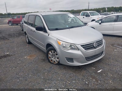 VOLKSWAGEN ROUTAN 2011
