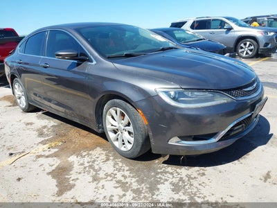 CHRYSLER 200 2015