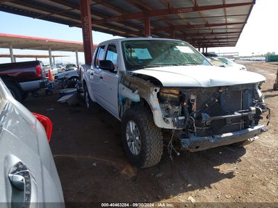 NISSAN FRONTIER 2017