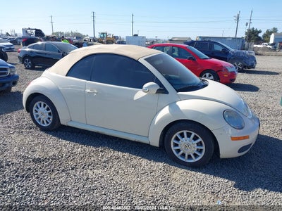 VOLKSWAGEN NEW BEETLE 2006