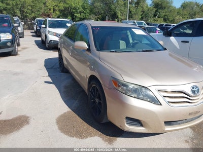 TOYOTA CAMRY 2011