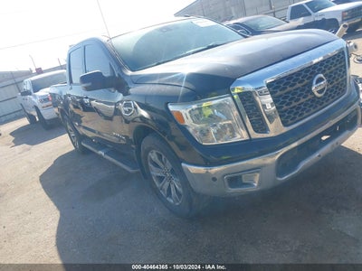NISSAN TITAN 2017
