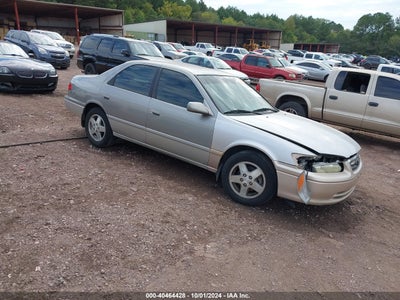 TOYOTA CAMRY 2001