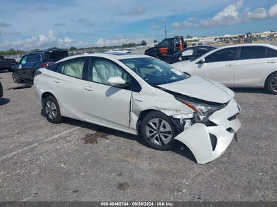 TOYOTA PRIUS 2017
