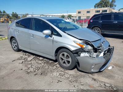 TOYOTA PRIUS 2013