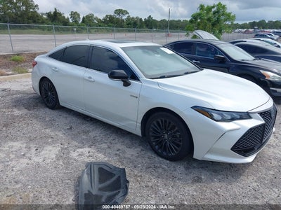 TOYOTA AVALON HYBRID 2020