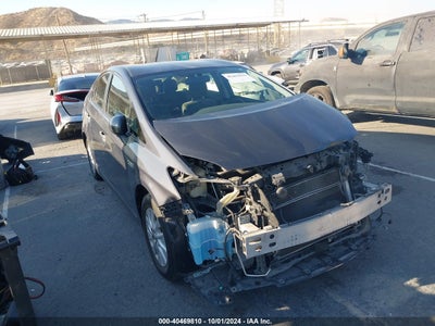 TOYOTA PRIUS PLUG-IN 2013
