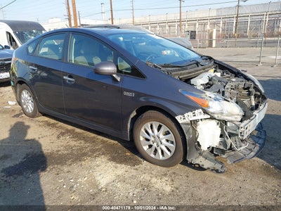 TOYOTA PRIUS PLUG-IN 2014