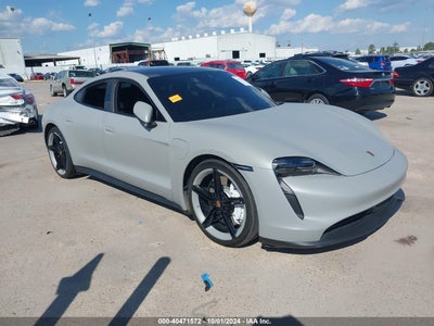 PORSCHE TAYCAN 2021
