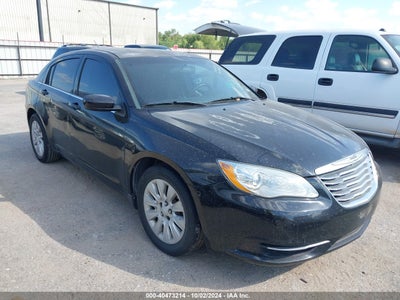 CHRYSLER 200 2013