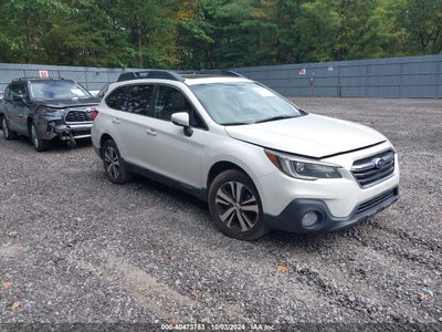 SUBARU OUTBACK 2018