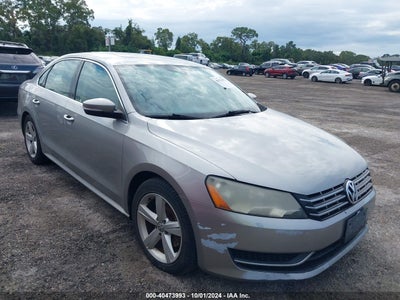 VOLKSWAGEN PASSAT 2013