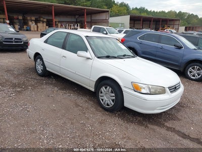 TOYOTA CAMRY 2001