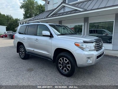 TOYOTA LAND CRUISER 2013