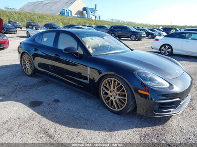 PORSCHE PANAMERA 2022