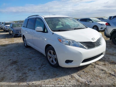 TOYOTA SIENNA 2013