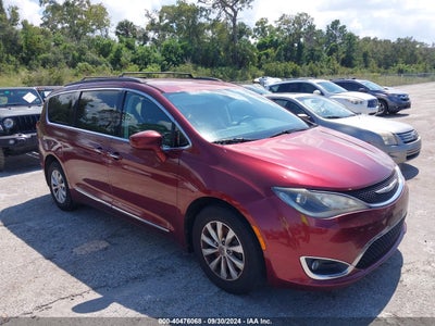 CHRYSLER PACIFICA 2017