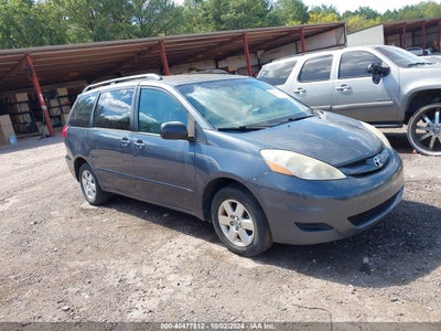 TOYOTA SIENNA 2009