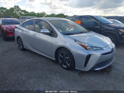 TOYOTA PRIUS 2021