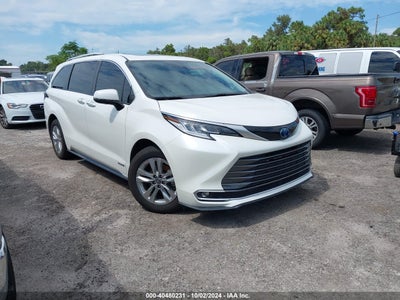 TOYOTA SIENNA 2021