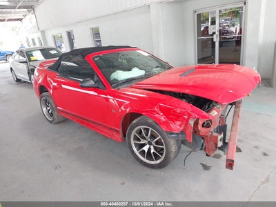 FORD MUSTANG 2000