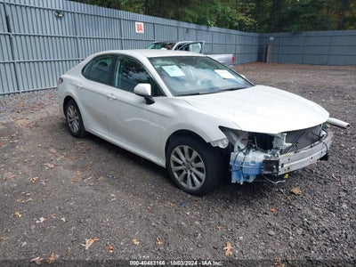 TOYOTA CAMRY 2020