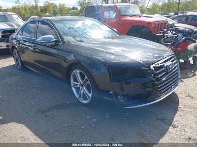 AUDI S8 2013