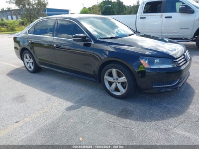 VOLKSWAGEN PASSAT 2013