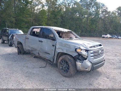 TOYOTA TUNDRA 2021