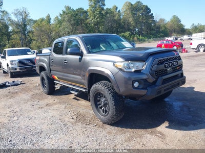 TOYOTA TACOMA 2018