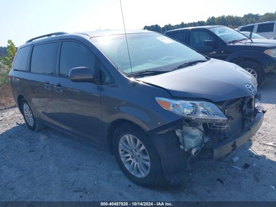 TOYOTA SIENNA 2012