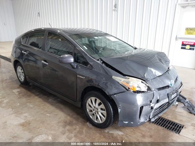 TOYOTA PRIUS PLUG-IN 2014