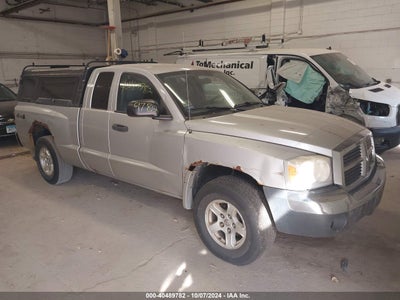 DODGE DAKOTA 2005
